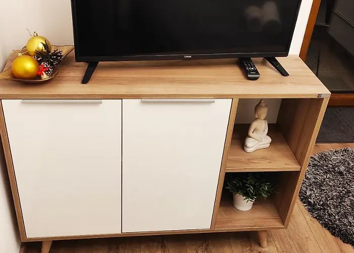 アパート Desetka ズラティボール