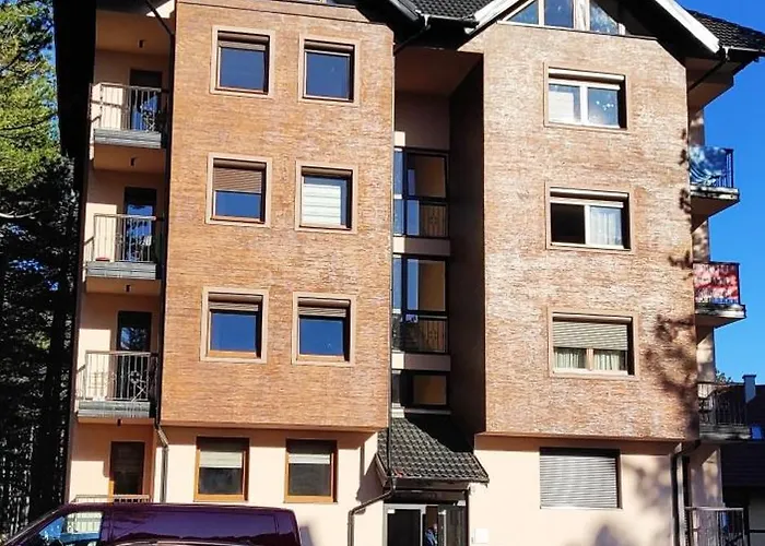 Desetka アパート ズラティボール